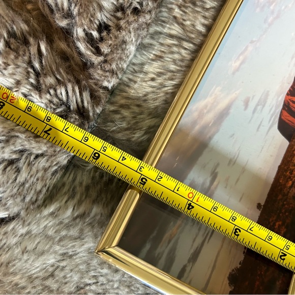 Ken Duncan Renowned Australian Photographer Uluru Print in lovely arched frame - Picture 10 of 11